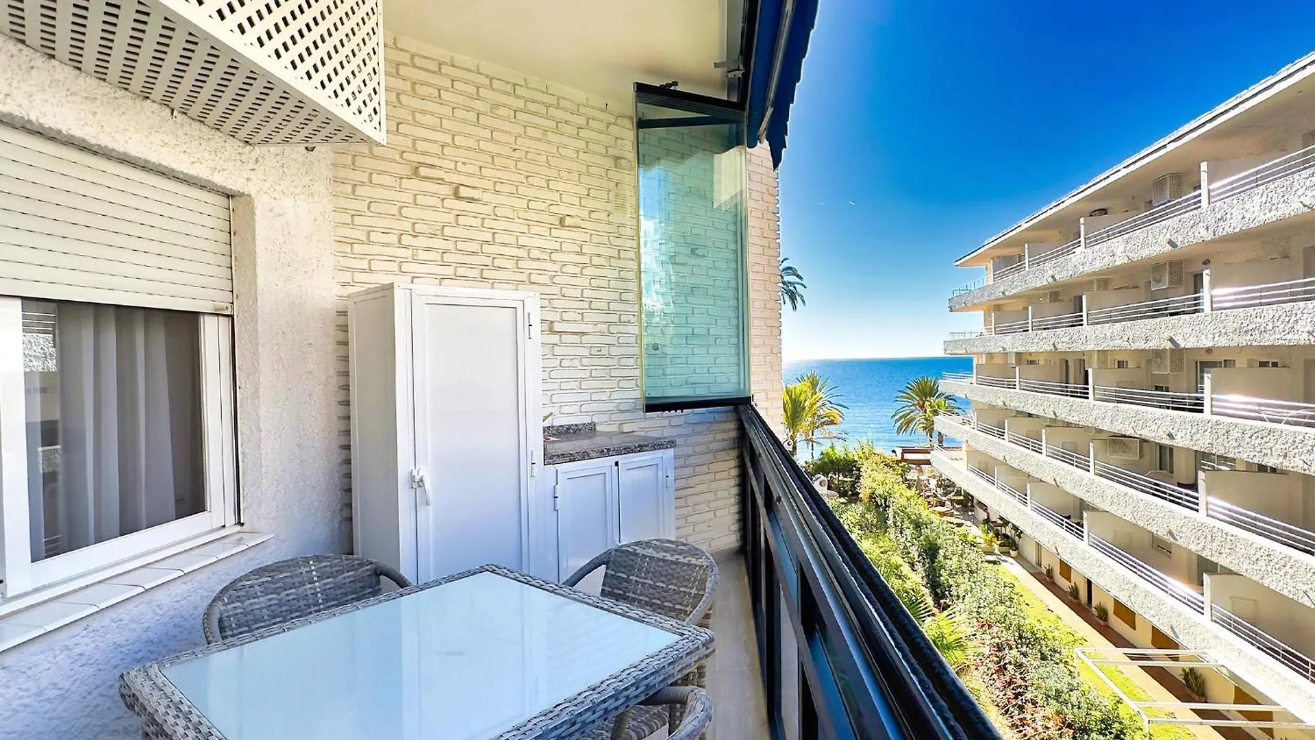 Skol 350. Great 2 Bedroom Apartment In Skol Marbella 0*,  Spain