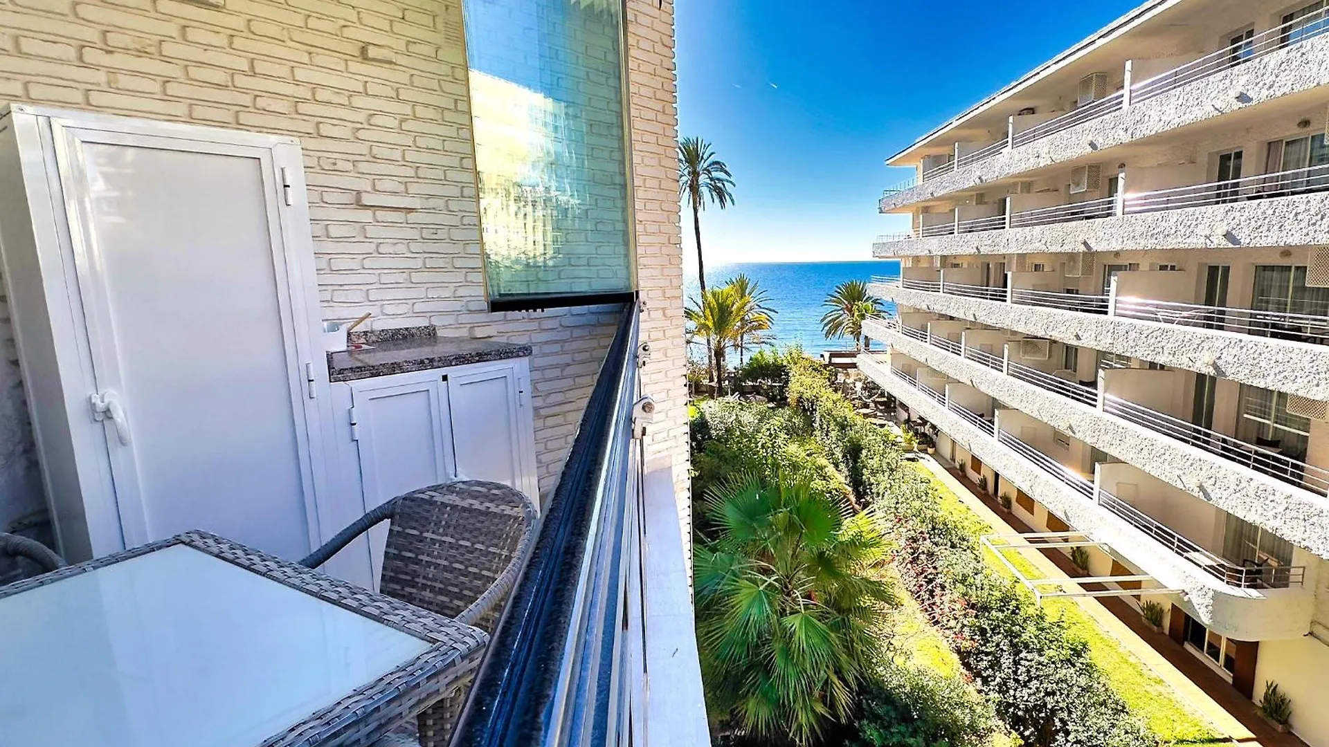 Skol 350. Great 2 Bedroom Apartment In Skol Marbella